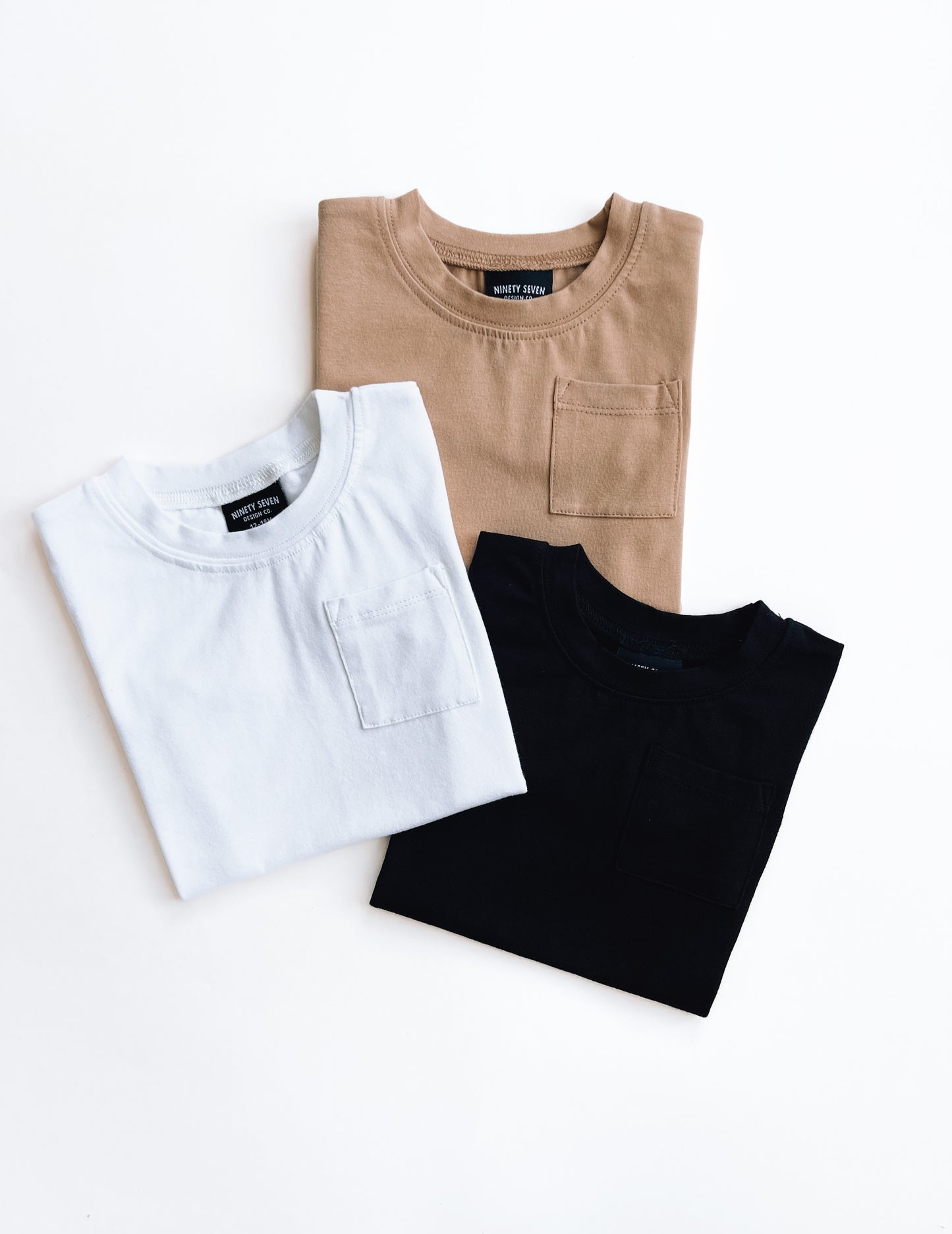 BASIC POCKET TEE - SAND
