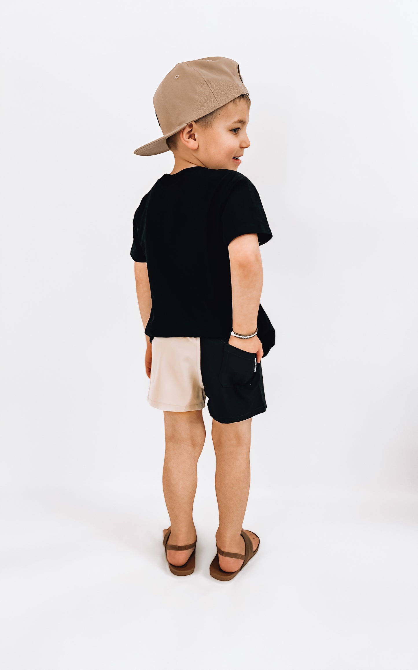 SWIM SHORTS - BLACK COLOR BLOCK