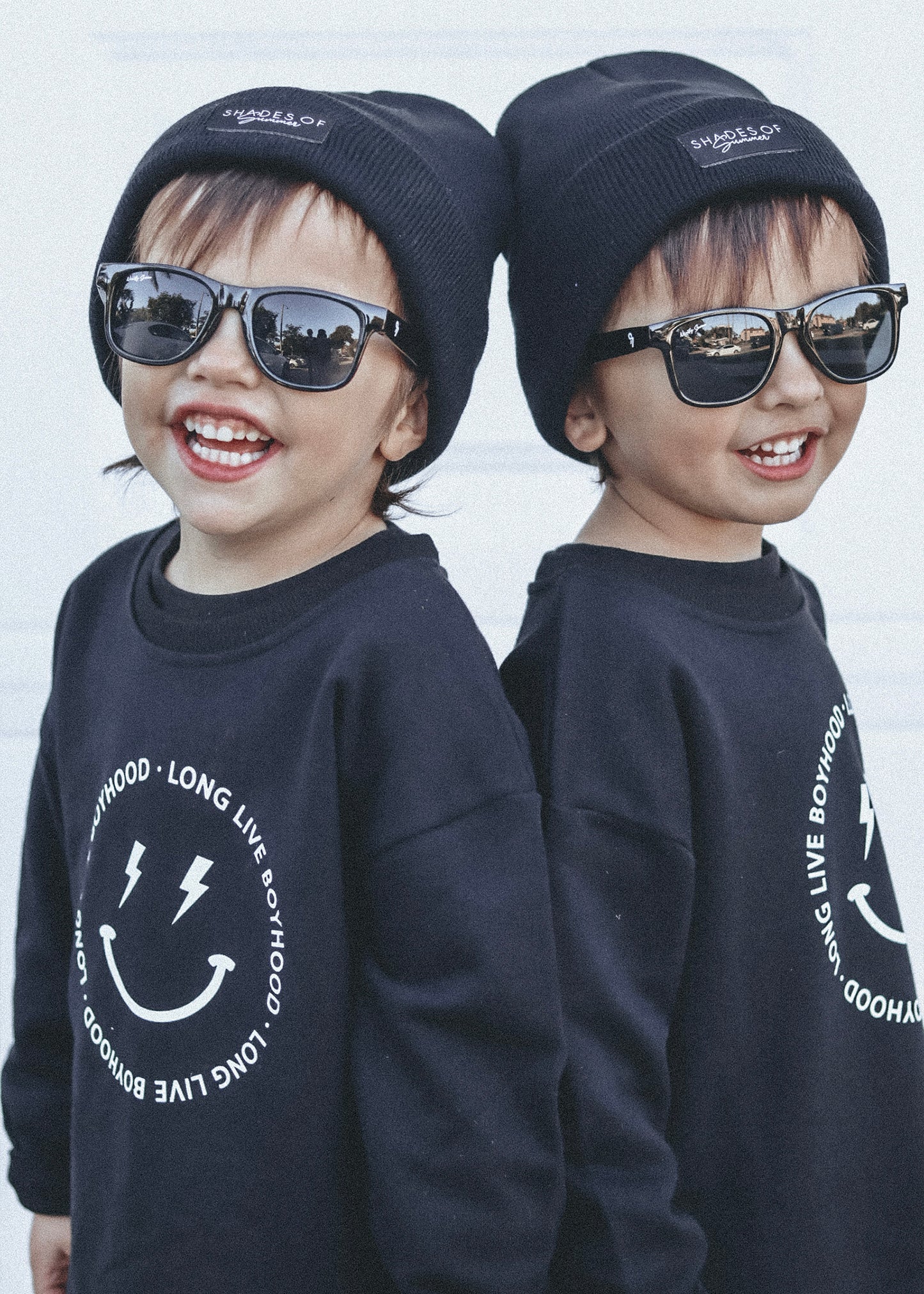 SUNGLASSES - CLASSIC BLACK