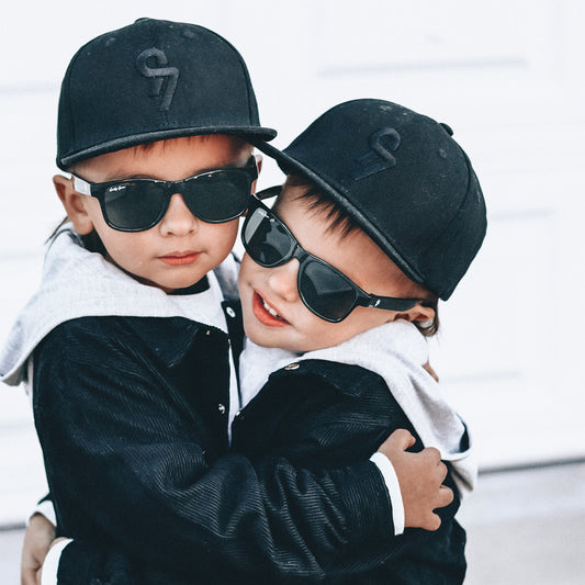 BLACK SNAPBACK